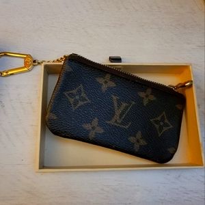 Louis Vuitton chamge purse